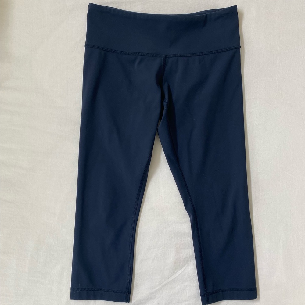 Lululemon Women’s Wunder Under Navy Blue Leggings Sz 6